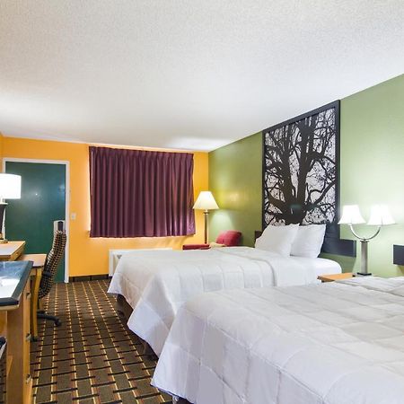 Americas Best Value Inn Darien Extérieur photo