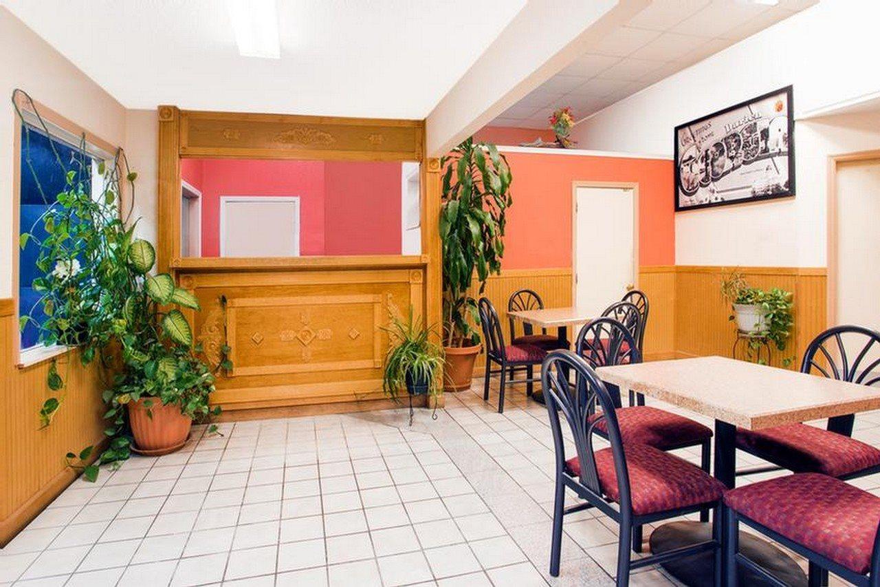 Americas Best Value Inn Darien Extérieur photo