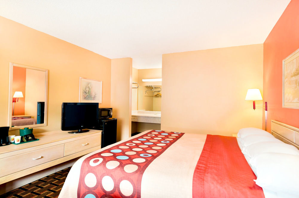 Americas Best Value Inn Darien Extérieur photo