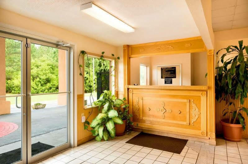 Americas Best Value Inn Darien Extérieur photo